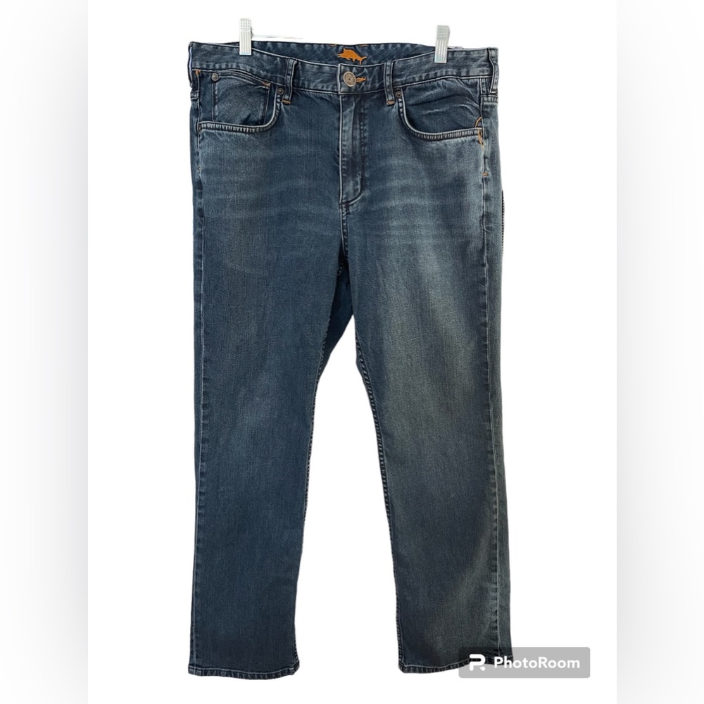 Tommy Bahama mens Authentic jeans in size 36/30. Gently worn.
